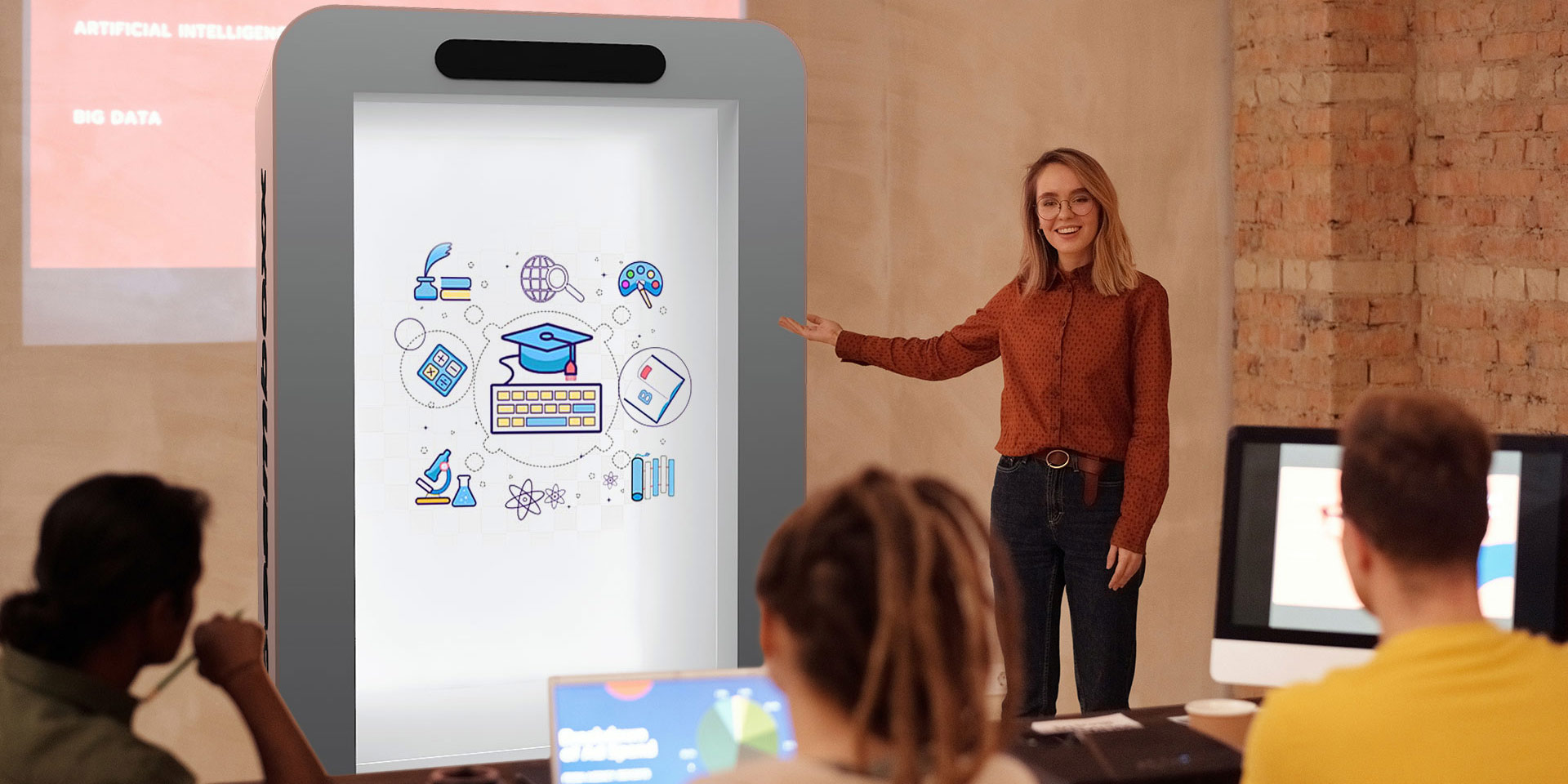 Interactive holographic education